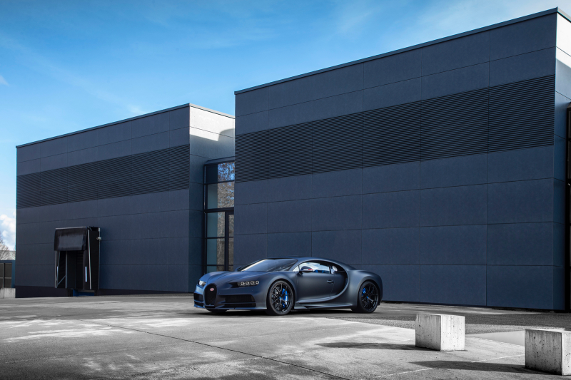 Illustration for article titled The French Pride Bugatti Chiron Is My Favorite Supercar This Week
